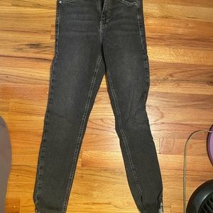 Black skinny jeans